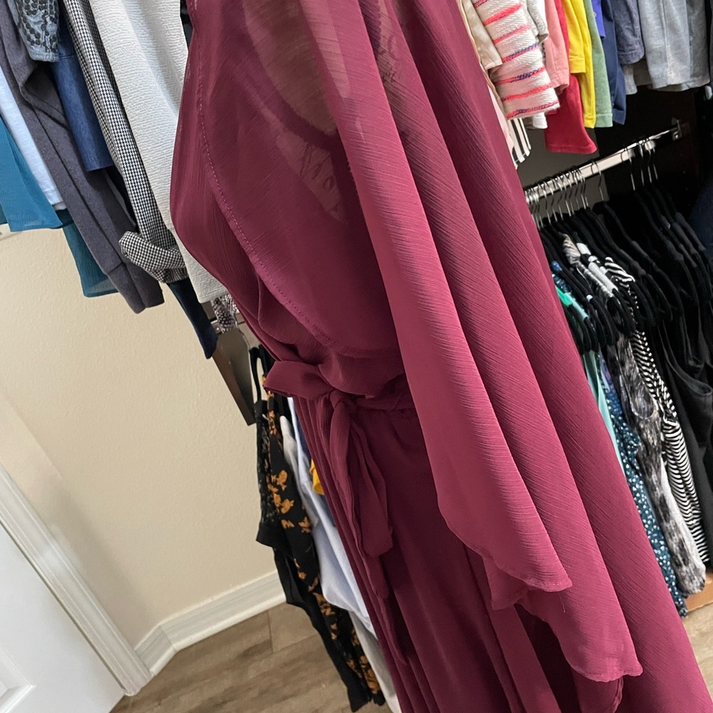 Beautiful DKNY Size 12 Surplice V-Neck Chiffon 3/4 Cape Sleeve Tie Waist Dress🎆 - Picture 5 of 7